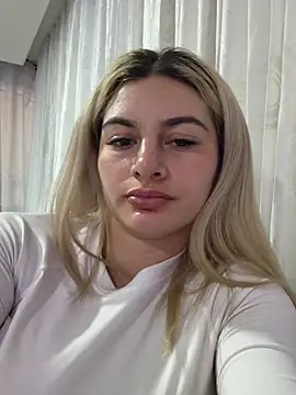 AtheneaRossi online show from February 18, 11:44 pm