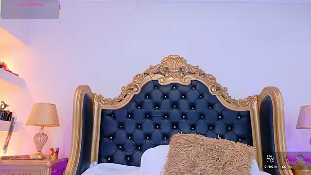 AdelinaVans online show from October 20, 4:40 pm