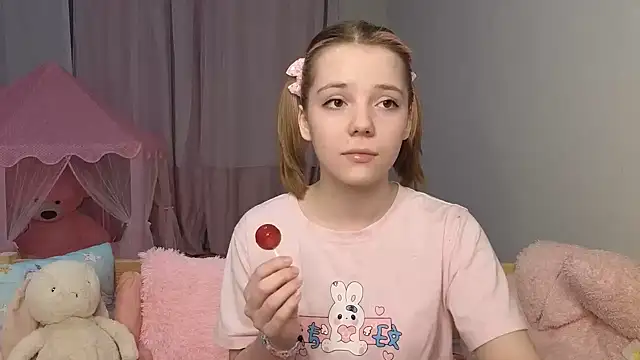 PrincessLittleKiki online show from March 6, 5:53 pm