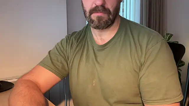 Mr Beef online show from December 13, 3:32 pm