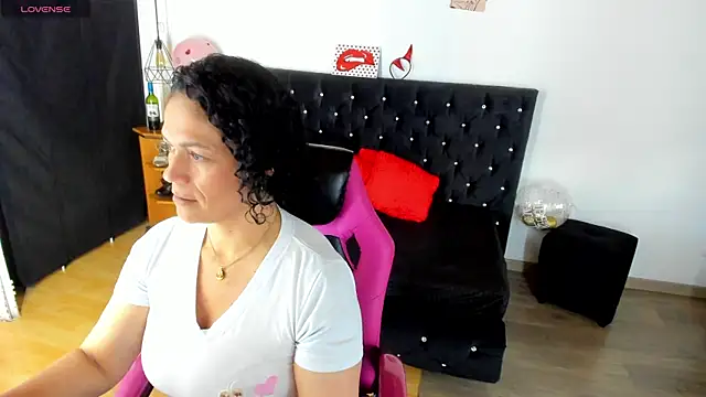 Aliciia cute1 online show from February 4, 11:09 pm