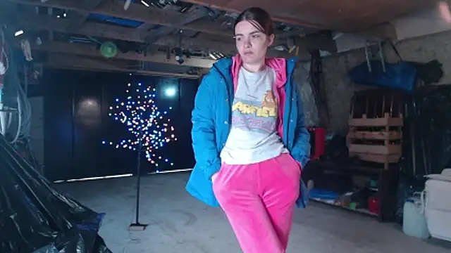  JustmeHere  online show from December 5, 12:47 pm