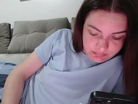  JustmeHere  online show from April 8, 6:19 pm