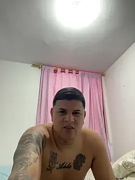 Snapshot of Jefrey0298 chatting on April 4, 8:17 pm Jefrey0298 online show from April 4, 8:17 pm