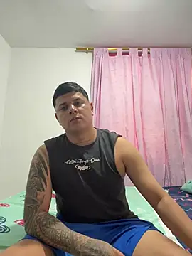 Snapshot of Jefrey0298 chatting on May 28, 9:12 pm Jefrey0298 online show from May 28, 9:12 pm