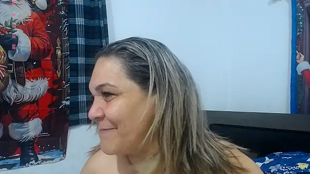 Snapshot of Uzziah_Sabag chatting on December 17, 3:45 am Uzziah Sabag online show from December 17, 3:45 am