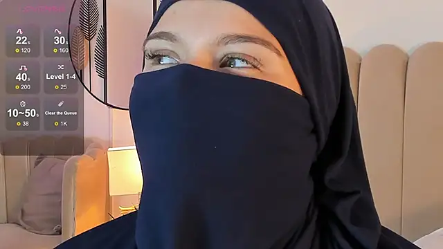 Snapshot of anna-henao chatting on December 24, 2:44 pm anna-henao online show from December 24, 2:44 pm