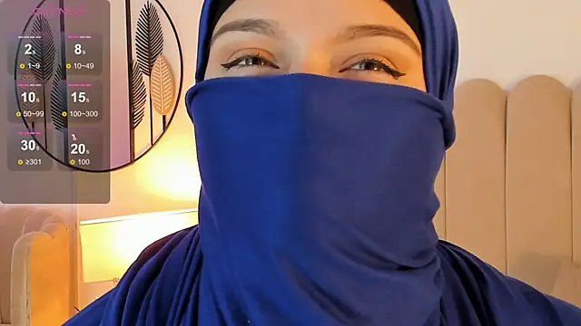 Snapshot of anna-henao chatting on December 28, 12:24 pm anna-henao online show from December 28, 12:24 pm