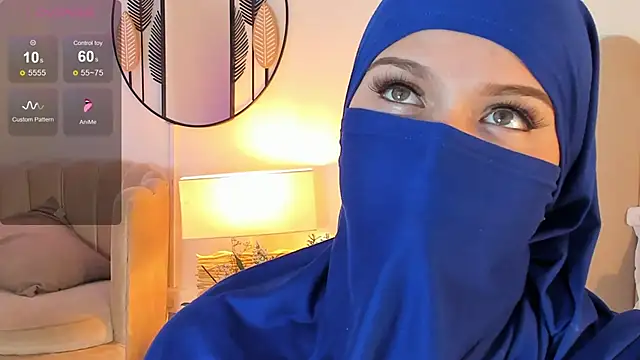 Snapshot of anna-henao chatting on January 22, 4:23 pm anna-henao online show from January 22, 4:23 pm