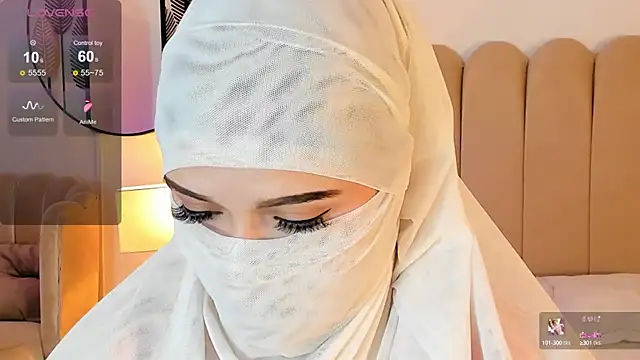 Snapshot of anna-henao chatting on February 22, 1:24 pm anna-henao online show from February 22, 1:24 pm