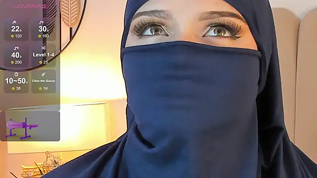 Snapshot of anna-henao chatting on February 24, 4:26 pm anna-henao online show from February 24, 4:26 pm