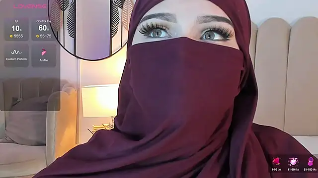 Snapshot of anna-henao chatting on March 3, 7:06 pm anna-henao online show from March 3, 7:06 pm