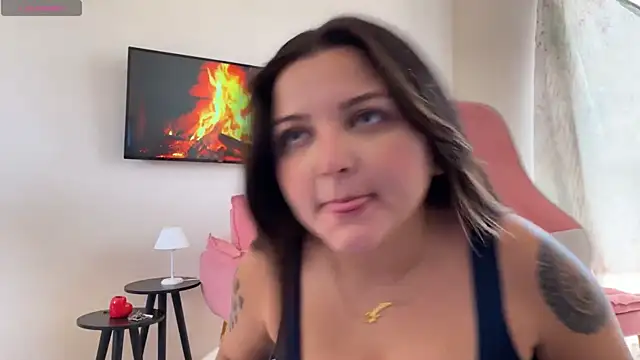 Snapshot of SweetPaige_ chatting on March 12, 4:02 pm SweetPaige online show from March 12, 4:02 pm
