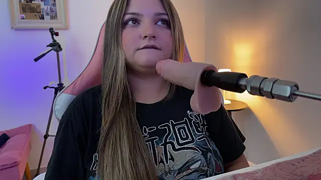 SweetPaige  online show from March 4, 4:46 pm