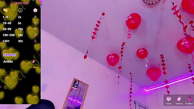 naomy  xx online show from February 15, 10:33 am