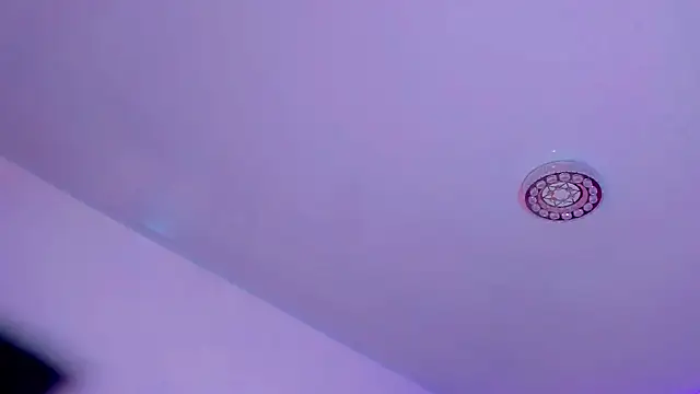 naomy  xx online show from March 8, 7:20 pm