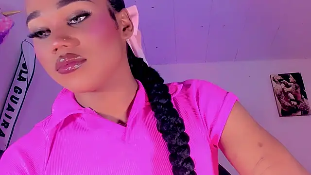 naomy  xx online show from October 18, 2:58 am