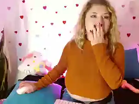 kittycatw online show from February 6, 4:58 pm