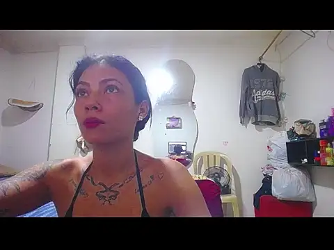 harry lia  online show from December 3, 7:45 pm