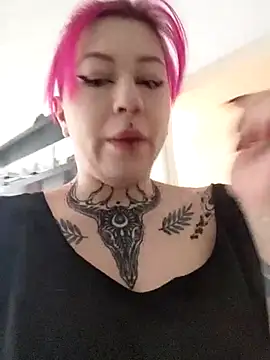 divine eve online show from March 21, 7:35 pm