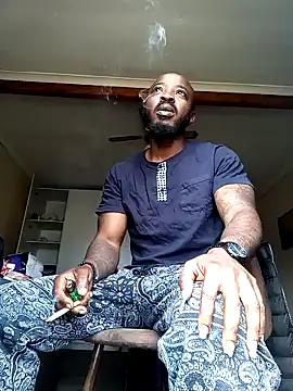 Snapshot of Goodsense chatting on December 17, 5:40 am Goodsense online show from December 17, 5:40 am