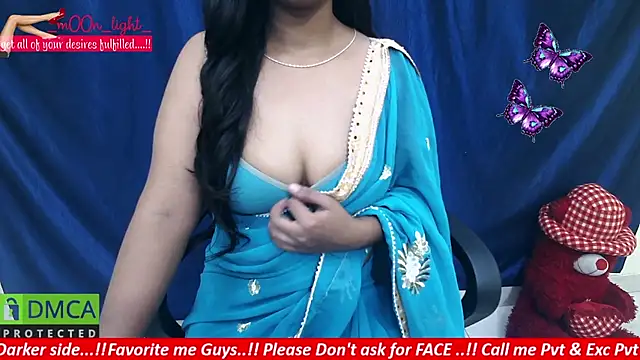 Snapshot of _mOOn_light_ chatting on December 26, 4:43 am mOOn light online show from December 26, 4:43 am