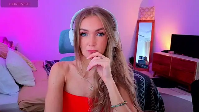 PrincessVS online show from November 6, 4:35 am