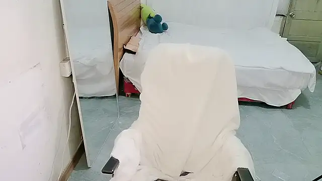 shuang-Ed online show from October 24, 5:09 pm