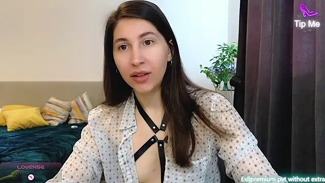 marrycolins online show from April 3, 2:31 am