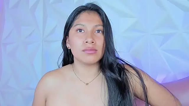 LinnaGardenia online show from December 8, 10:57 pm