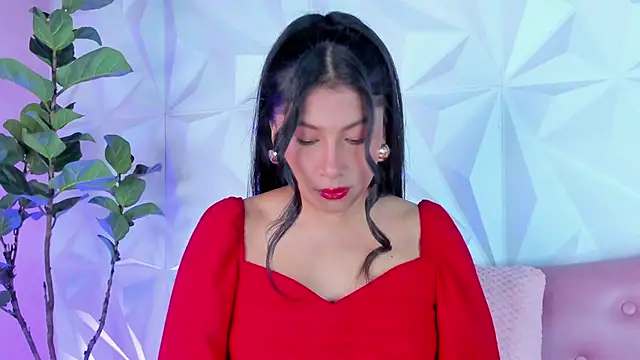 LinnaGardenia online show from February 1, 2:02 pm