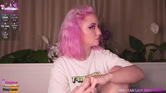 Snapshot of Flexy_Lover chatting on November 2, 3:14 pm Flexy Lover online show from November 2, 3:14 pm