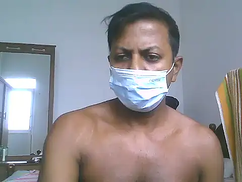 Snapshot of chocodk01 chatting on March 10, 11:42 am chocodk01 online show from March 10, 11:42 am