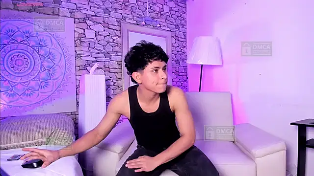 Snapshot of Jhonny-Blake chatting on February 10, 8:57 pm Jhonny-Blake online show from February 10, 8:57 pm