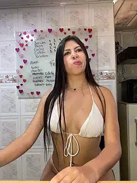 Alanna atm  online show from December 24, 9:00 pm