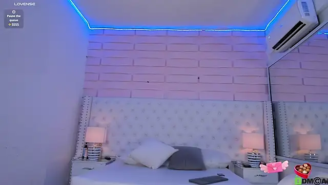 Snapshot of Yaaky_ chatting on March 12, 9:24 pm Yaaky online show from March 12, 9:24 pm