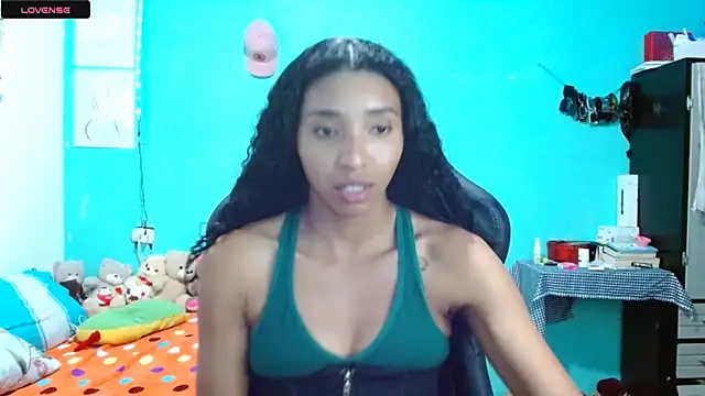 Snapshot of sensitive_brunette chatting on February 18, 12:50 am sensitive brunette online show from February 18, 12:50 am