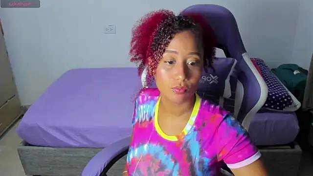 Snapshot of zandra_kiman chatting on April 24, 2:25 am zandra kiman online show from April 24, 2:25 am