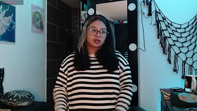 mollyshake1 online show from October 1, 7:03 am