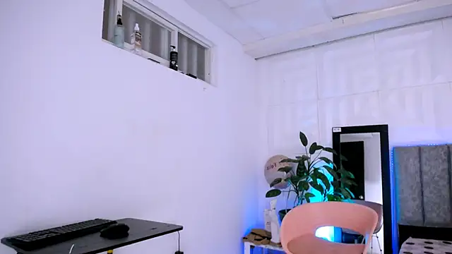 nataly red online show from September 13, 6:40 pm