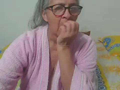 candy mature  online show from March 12, 3:40 pm