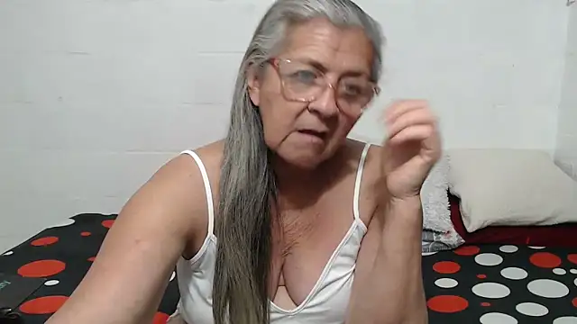 candy mature  online show from December 16, 11:21 pm