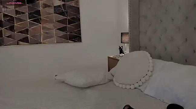 vangie  online show from January 17, 2:29 am