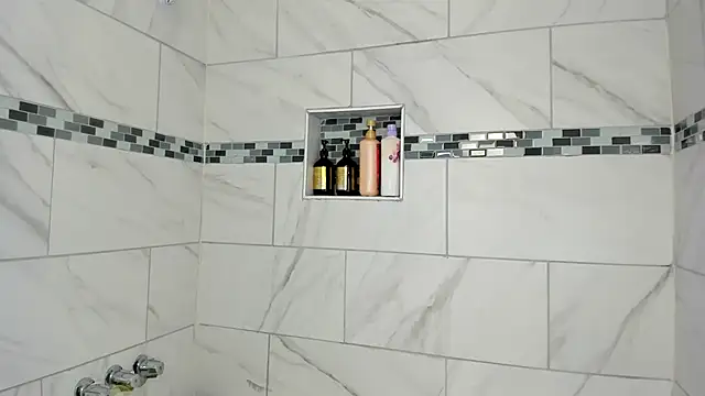 yiauana online show from September 19, 4:14 am