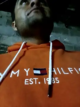 crowten online show from January 18, 7:45 am