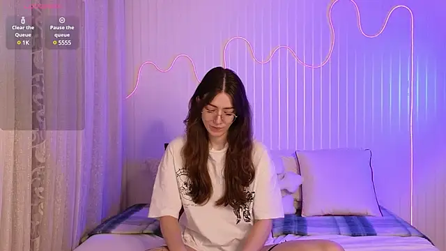 Ester Hill online show from January 21, 10:41 pm