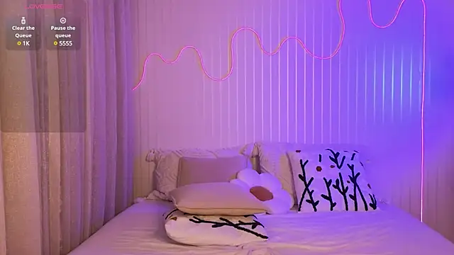 Ester Hill online show from January 23, 11:47 pm