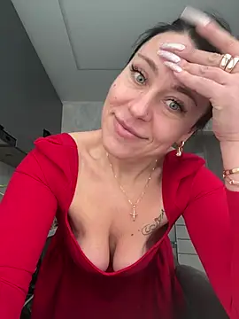 Snapshot of CuteNata chatting on February 8, 11:13 am CuteNata online show from February 8, 11:13 am