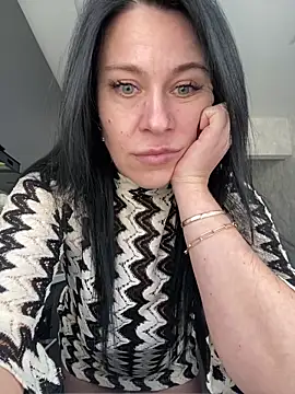 Snapshot of CuteNata chatting on February 16, 11:06 am CuteNata online show from February 16, 11:06 am