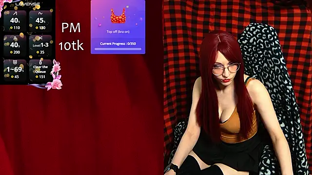 Snapshot of ElliMoor chatting on October 21, 10:49 am ElliMoor online show from October 21, 10:49 am